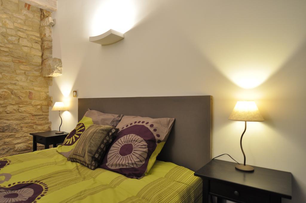 Le Clos De Fernande Corcelles-les-Arts Zimmer foto